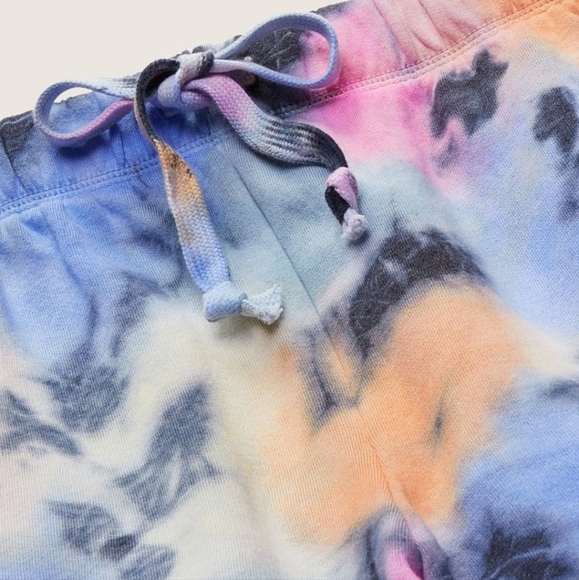 VS PINK RINGER TEE & HERITAGE SHORTS SET - Picture 9 of 14